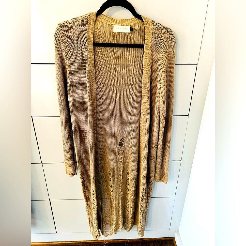 CHIC AND SIMPLE 
DISTRESSED LONG KNIT DUSTER